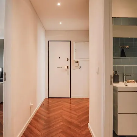 Sabarros - 2 Bedrooms In Alvalade