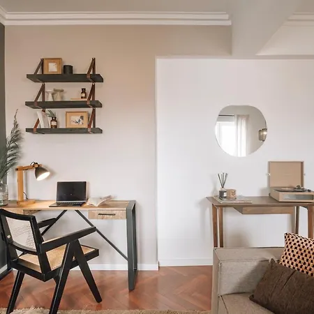 Daire Sabarros - 2 Bedrooms In Alvalade