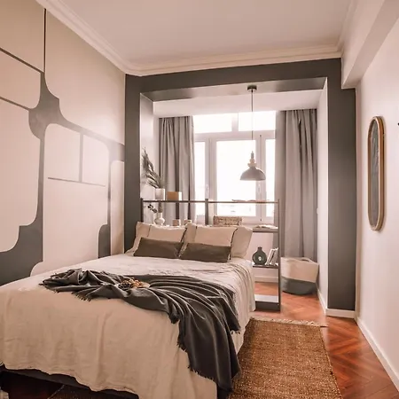 Sabarros - 2 Bedrooms In Alvalade Apartment Lissabon