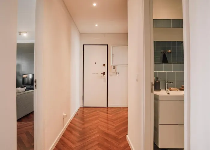 Sabarros - 2 Bedrooms In Alvalade